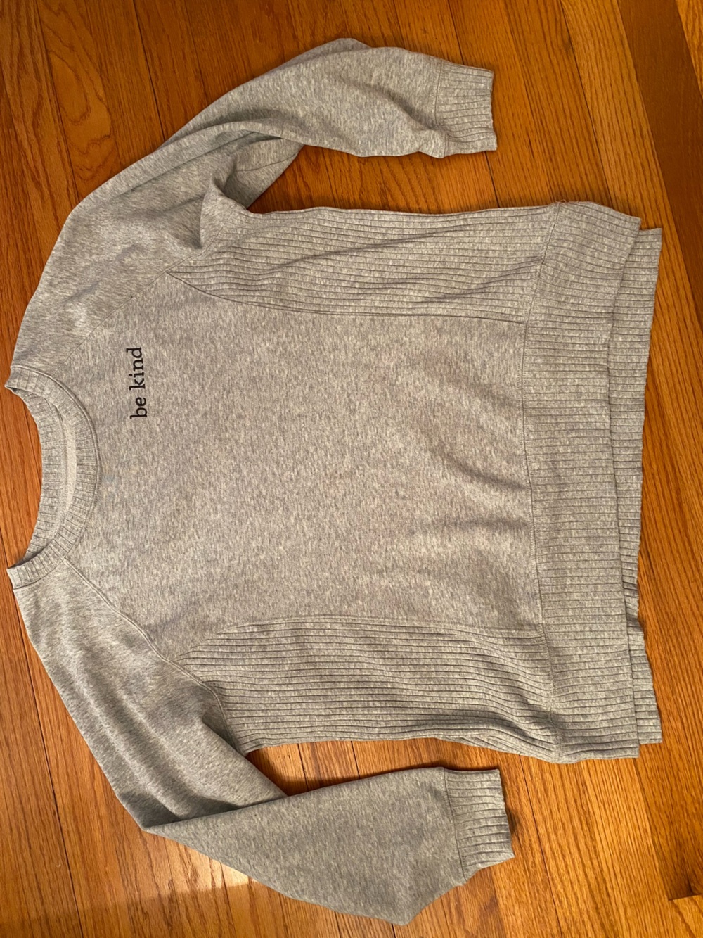 GUC Maurices Willowsoft Be Kind Sweatshirt Cotton Blend Top Gray Large - Picture 4 of 10